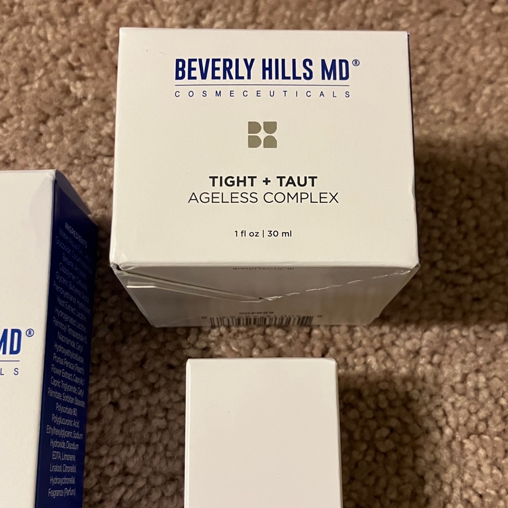 Beverly Hills MD / Zinzino Skincare Set - Picture 3 of 3